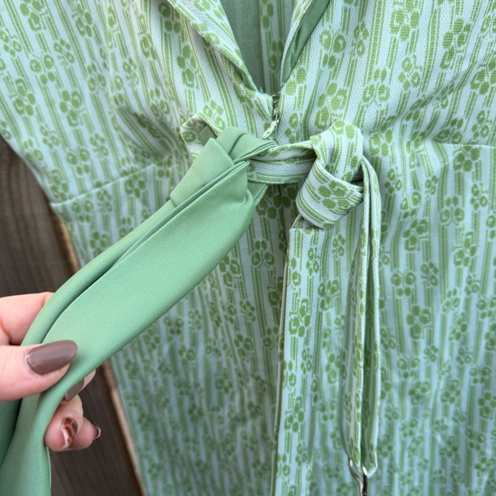 True Vintage Handmade Green Patterned Jumpsuit Size Small - Picture 2 of 10